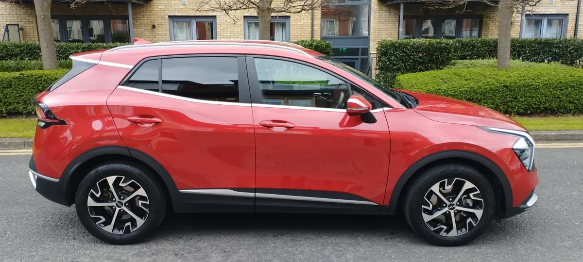 Kia Sportage 2023 - Image 2