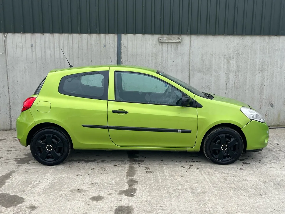 2009 Renault Clio parts - Image 4