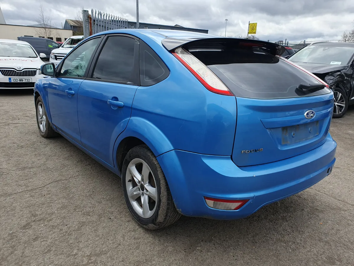 10 FORD FOCUS  ZETEC 1.6 TDCI FOR BREAKING - Image 3