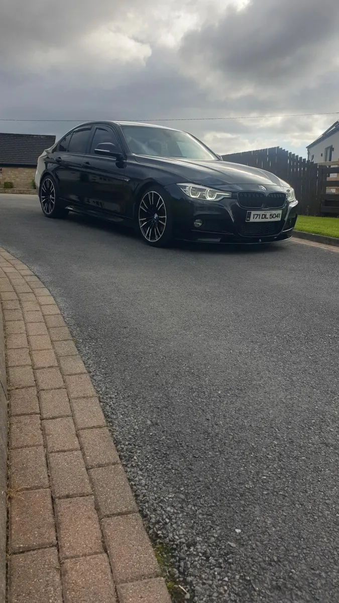 BMW M-Sport Auto 320D - Image 2