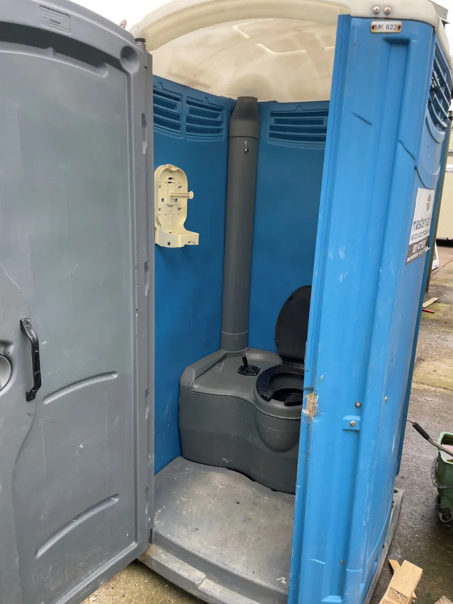 4ft x 4ft Chemical Toilet - Image 4