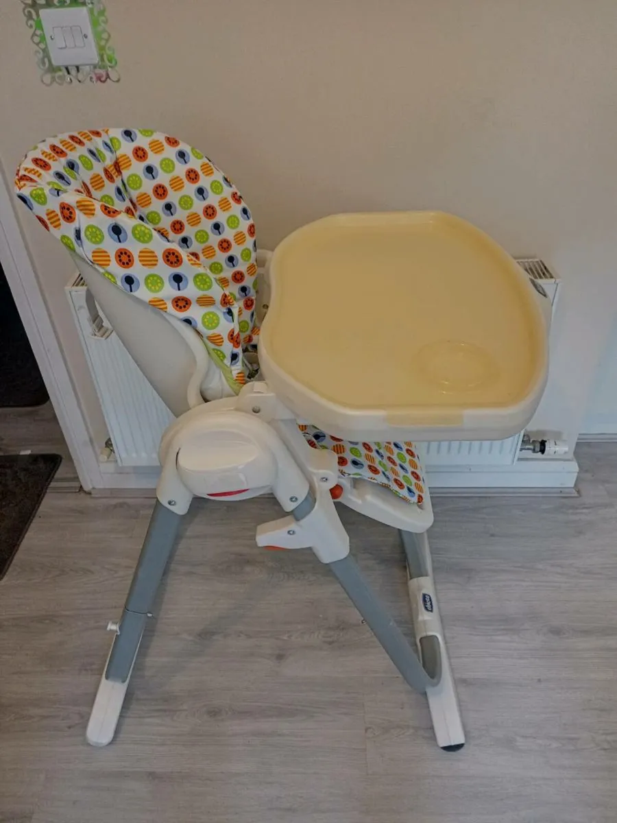 Chicco baby's high chair - Image 4