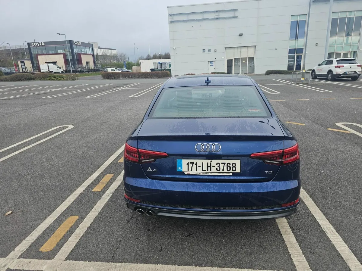Audi A4 2017 - Image 2