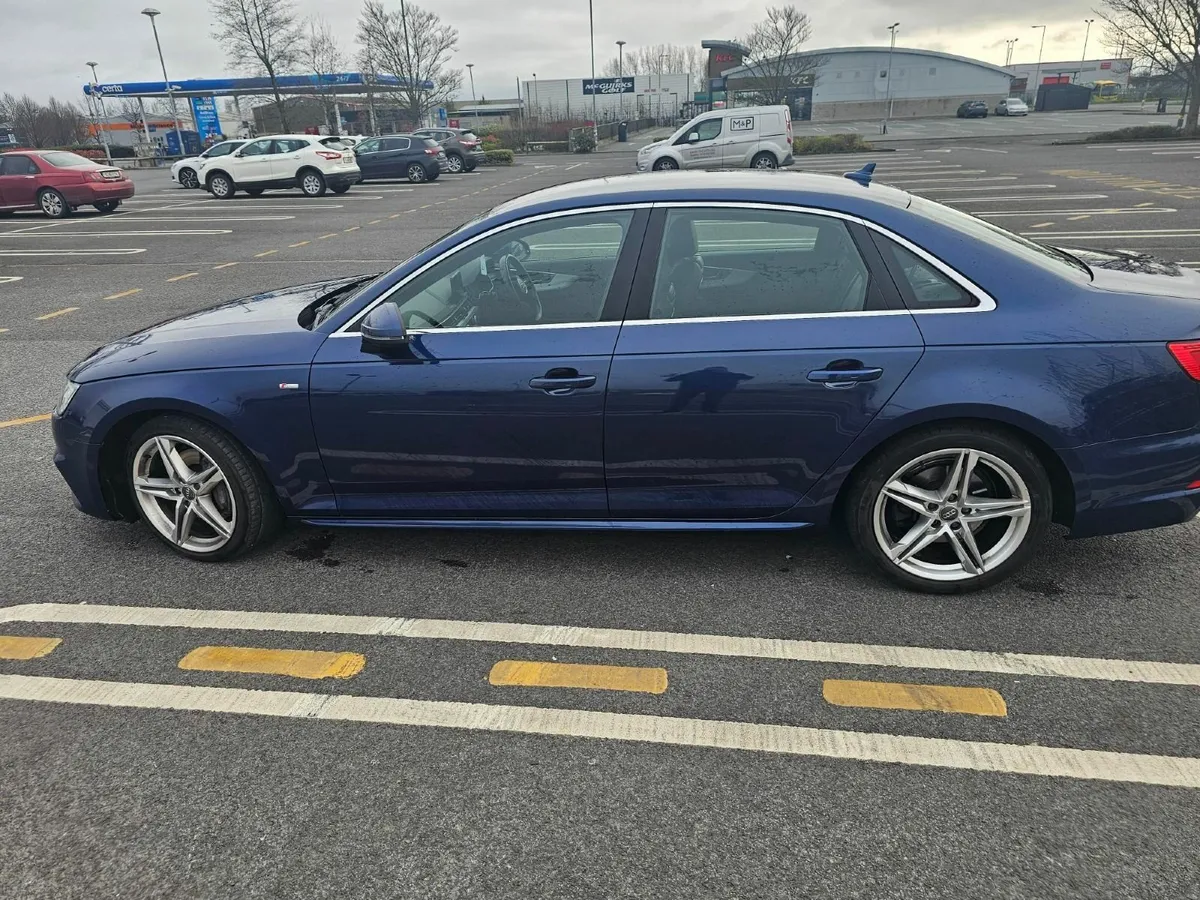 Audi A4 2017 - Image 4