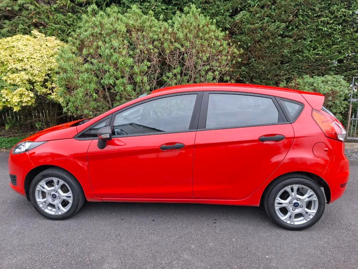 Ford Fiesta 2015 - Image 4