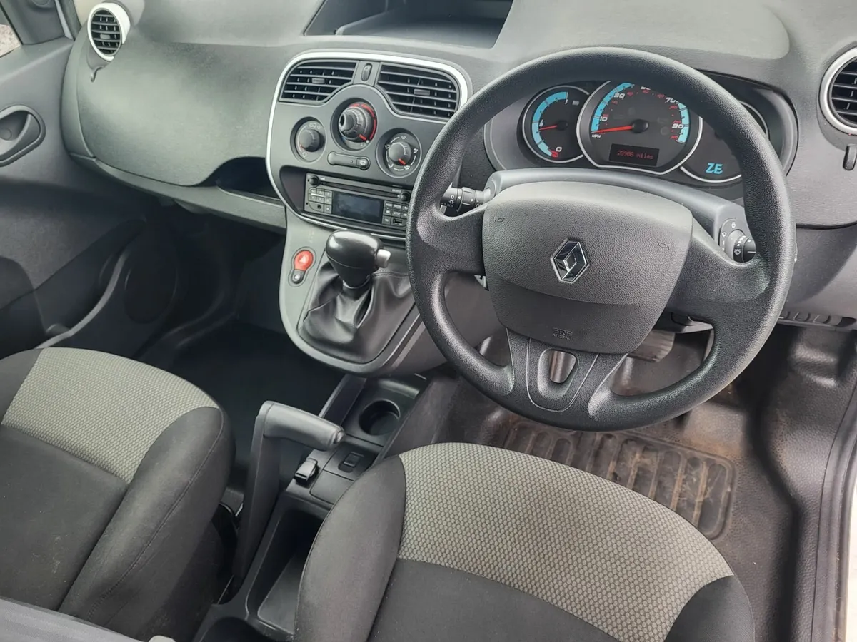 RENAULT KANGOO ZE ELECTRIC . €4850+VAT.  LOW KM. - Image 4