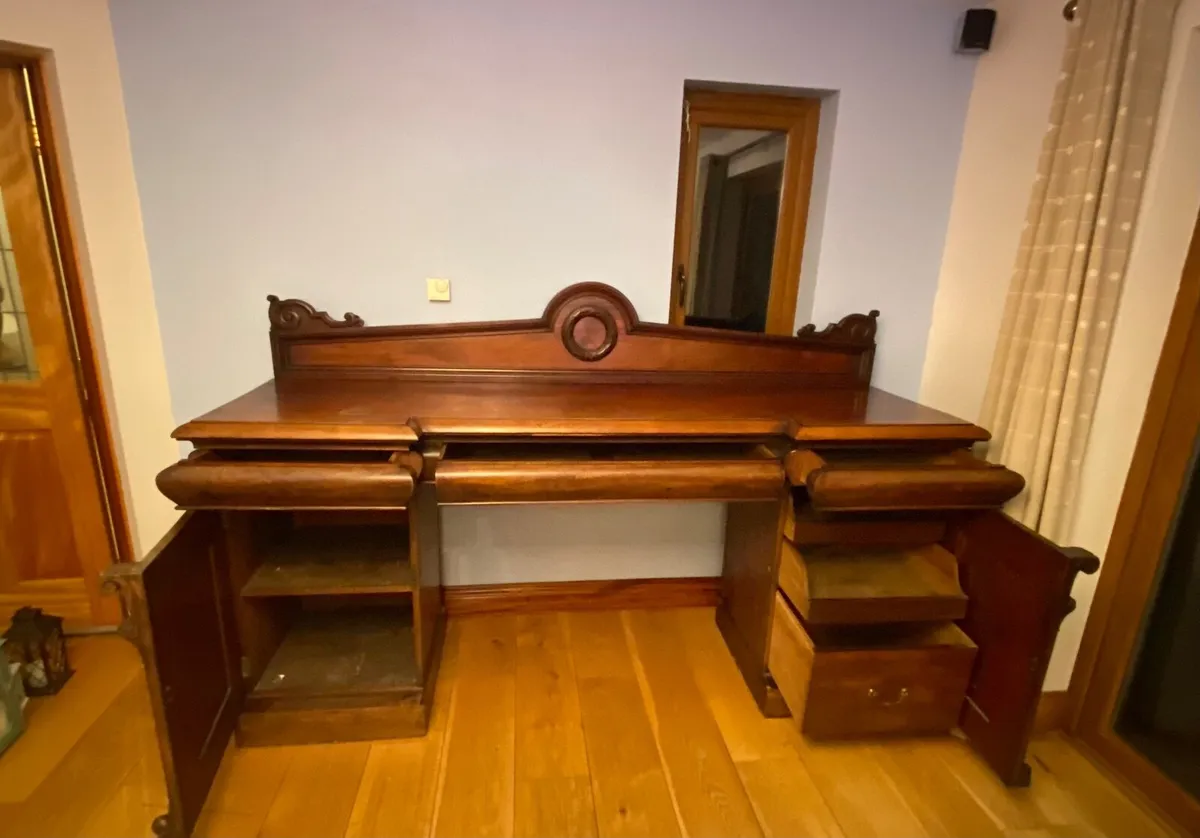 Mahogany sideboard - Image 2