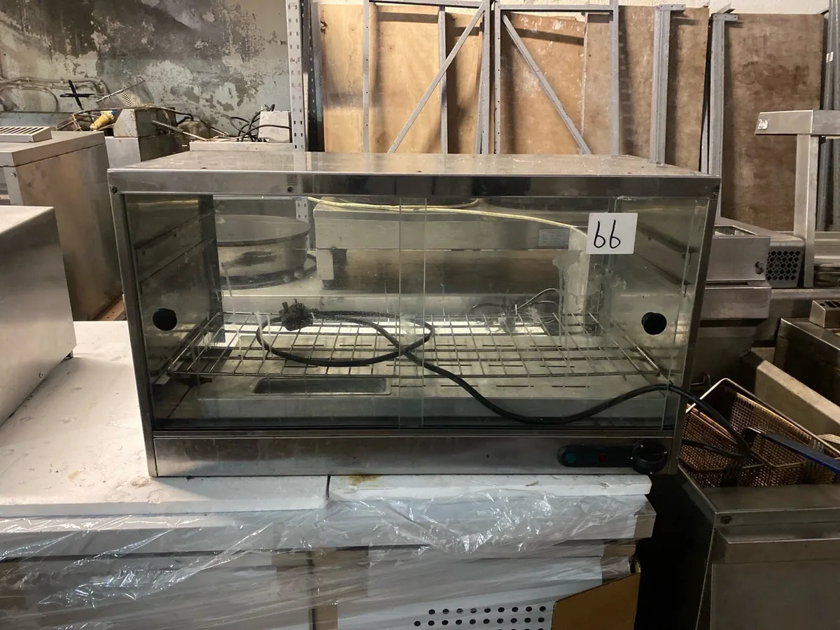 Closing down sale