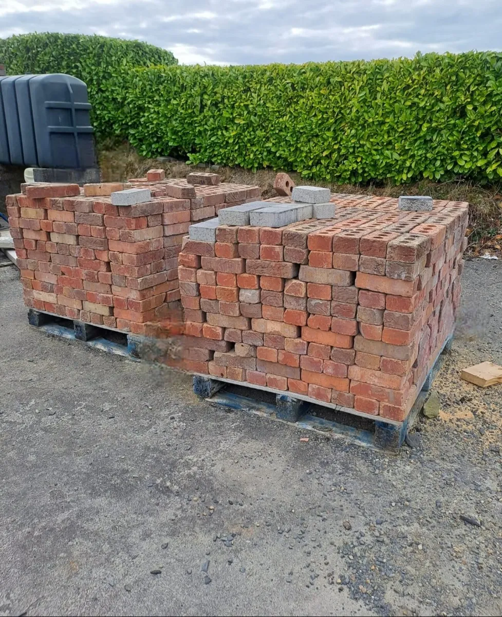 Northumberland dark blend brick - Image 1