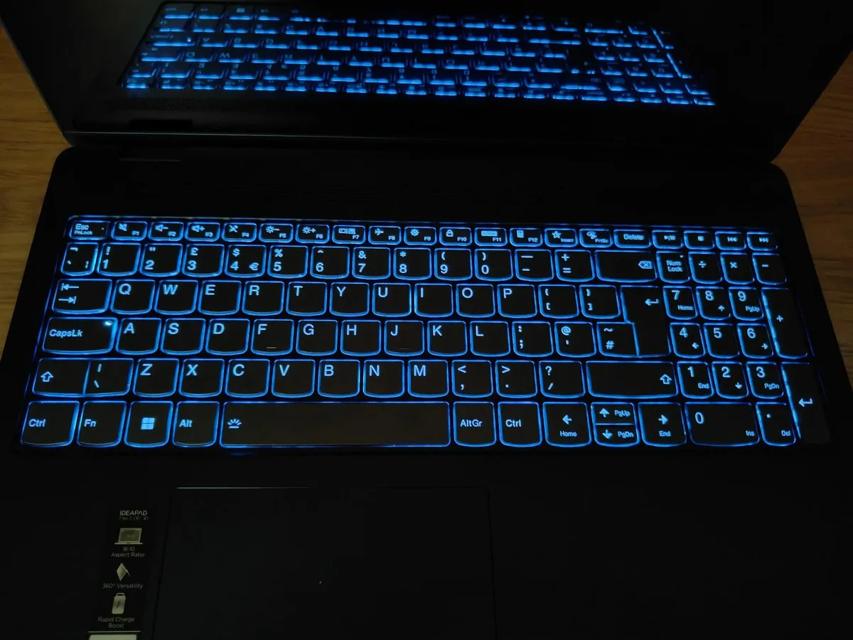 Lenovo Flex AMD Ryzen 5 7530U 16" - Image 2