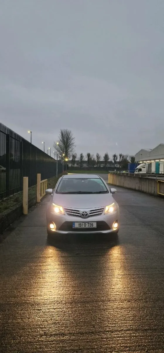 2015 avensis for sale in dublin - Image 3