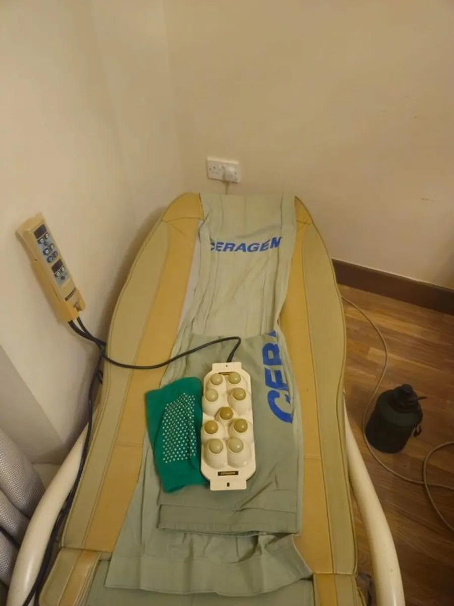 Seragem -e  Massage Bed - Image 2