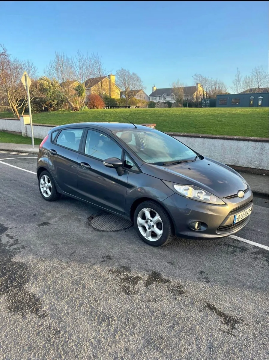 Ford Fiesta 2010 - Image 4