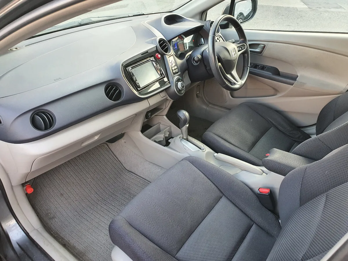 Honda Insight 2010 NCT Till June Trade in to Clear - Image 2