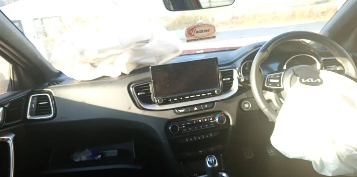 2023 KIA CEED  GT-LINE 1.5 PETROL FOR BREAKING! - Image 3