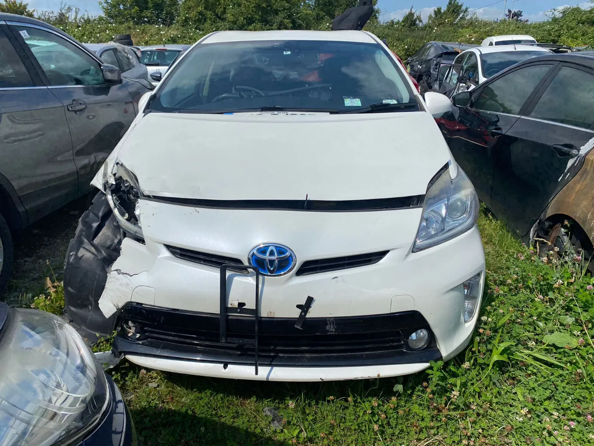 2014 Toyota Prius 1.8 Hybrid - Image 3