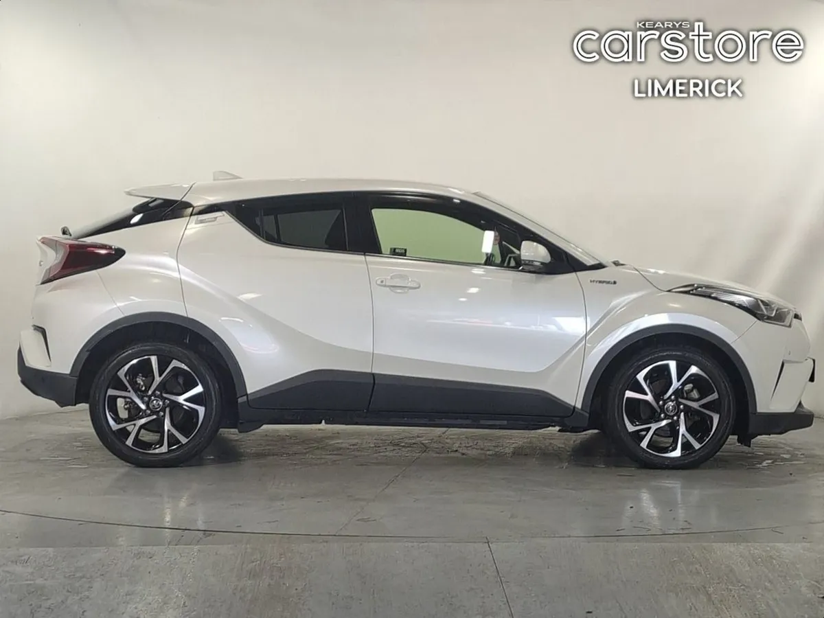 Toyota C-HR 1.8 PET HYB Auto - Image 2