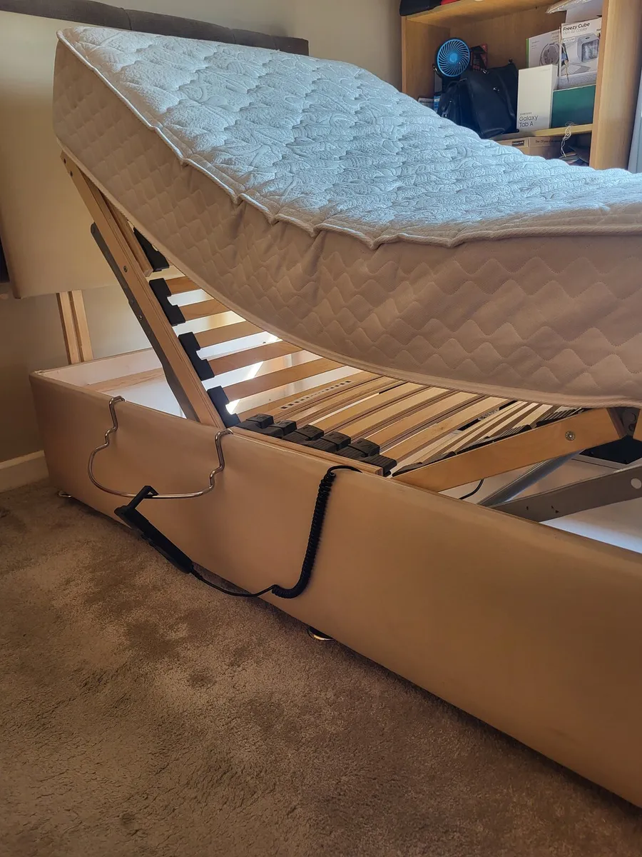 Electric Lifting single bed - Image 1