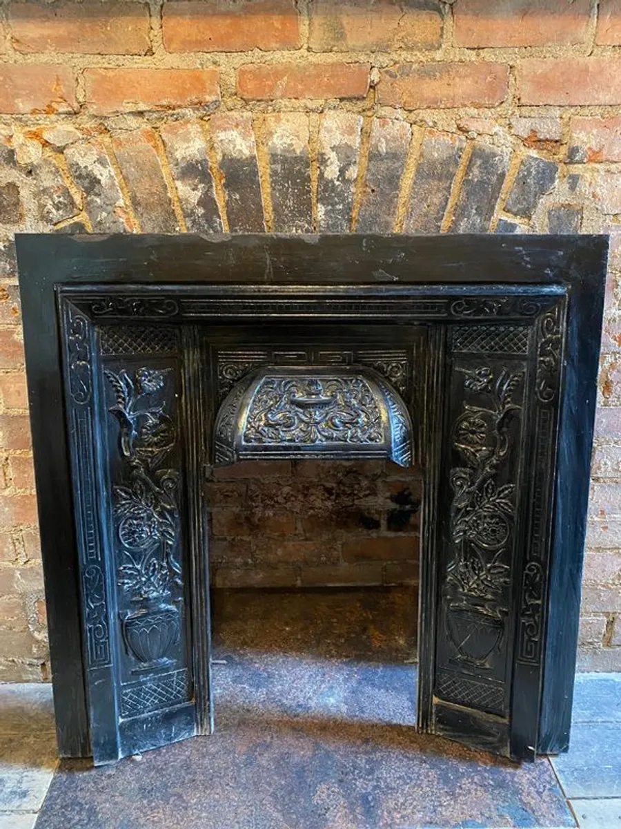 Fireplace - Victorian Cast Iron - Image 1