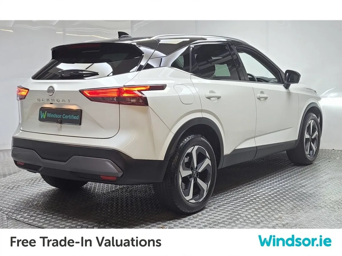 Nissan QASHQAI 1.3 PET Mild Hybrid SV Premium - Image 3
