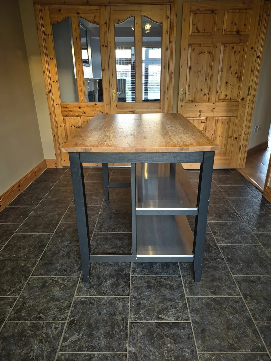 Kitchen island - Image 2