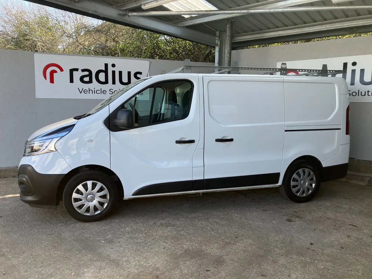 Renault Trafic 2021 - Image 2