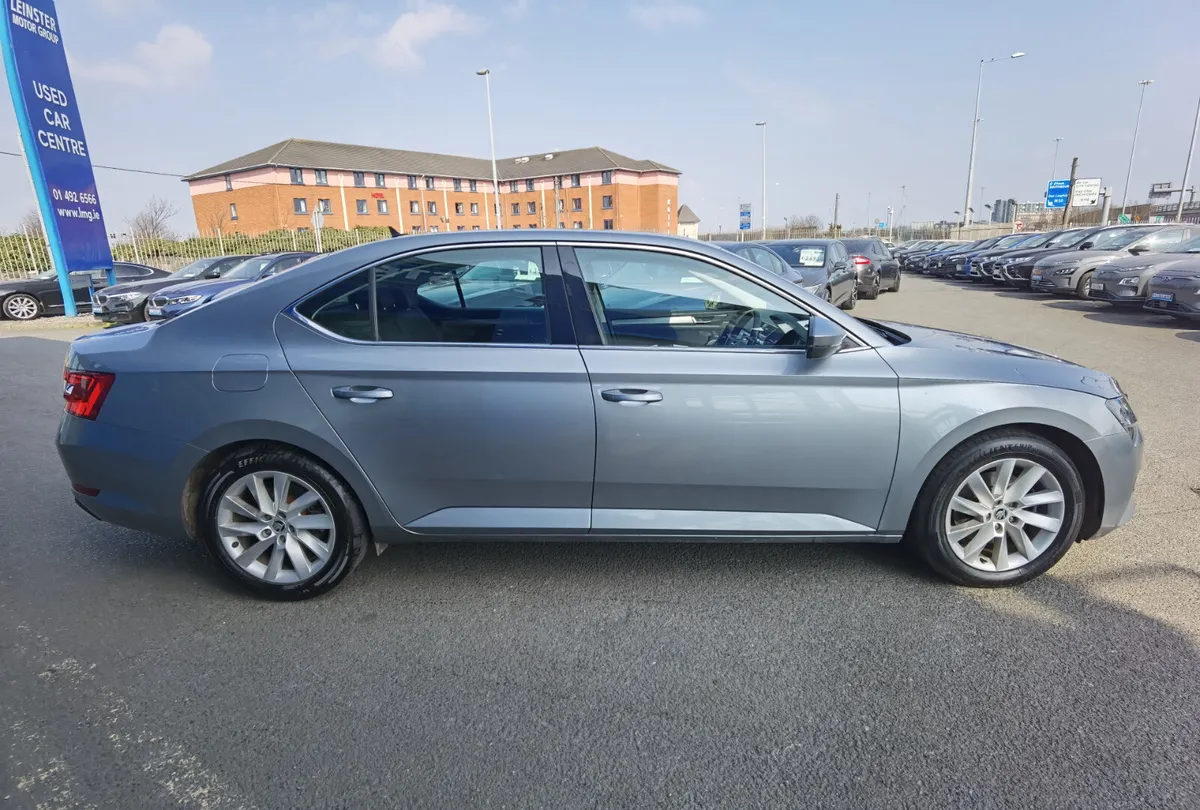 SKODA SUPERB 2.0TDI AMBITION 150BHP - Image 4