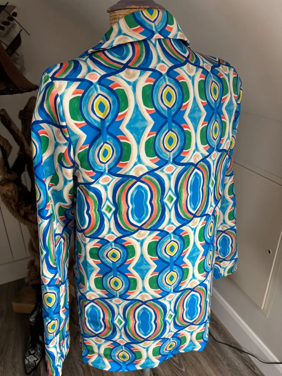 Woman’s jacket - Image 2