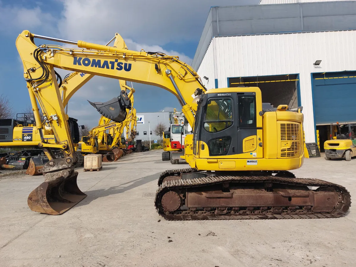 Komatsu PC228USLC-11 - Image 2