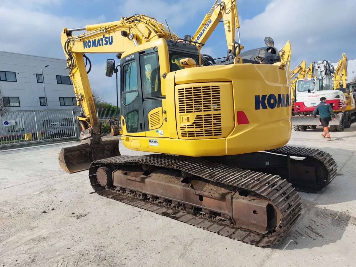 Komatsu PC228USLC-11 - Image 3
