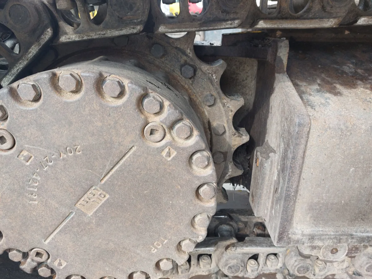 Komatsu PC228USLC-11 - Image 4