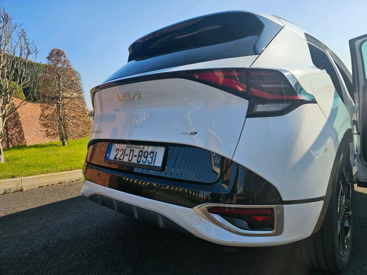 KIA SPORTAGE GT LINE HYBRID COLOR WHITE PEARL - Image 4