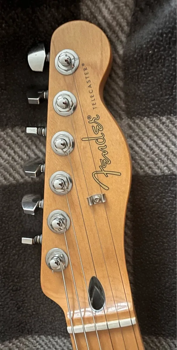 2022 Fender Player Telecaster Tidepool. Like New. - Image 3