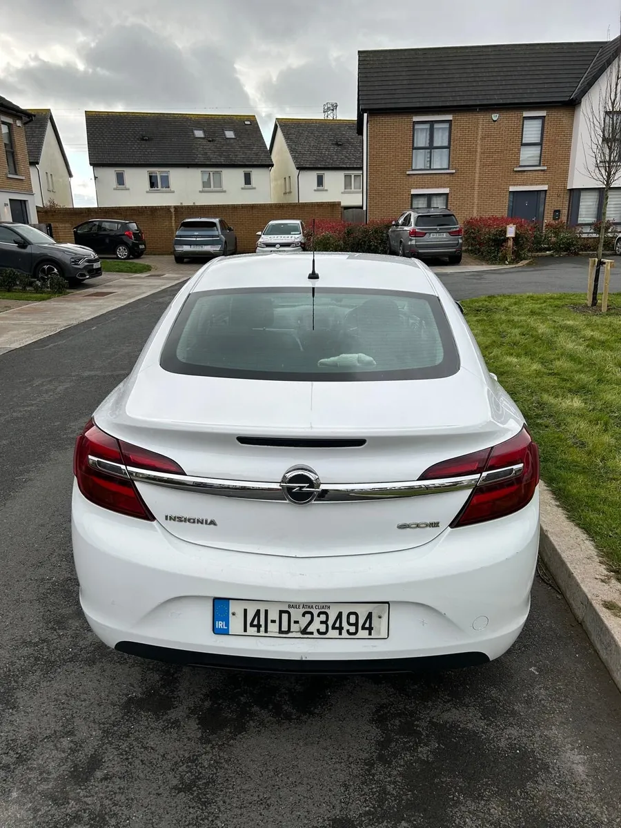 Car - Image 4