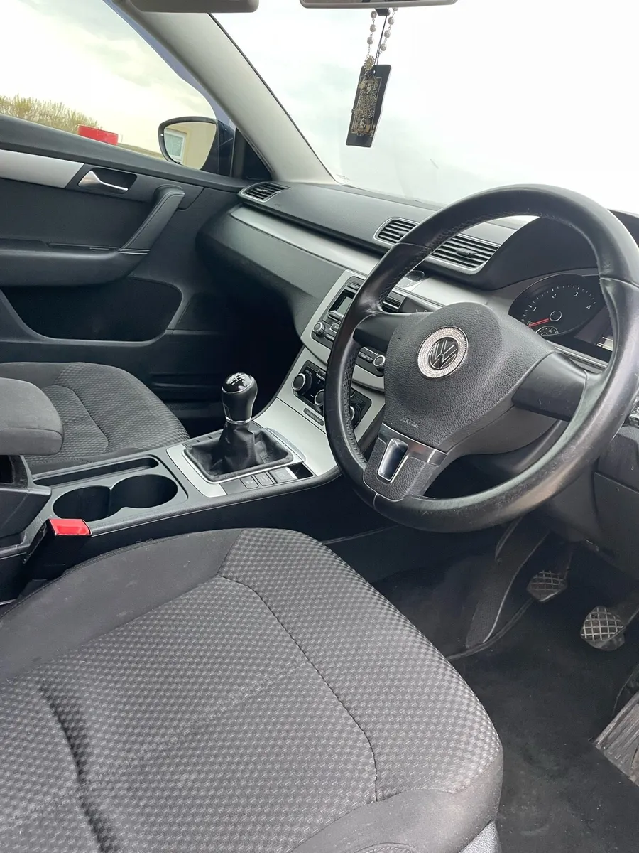 Passat B7 - Image 2