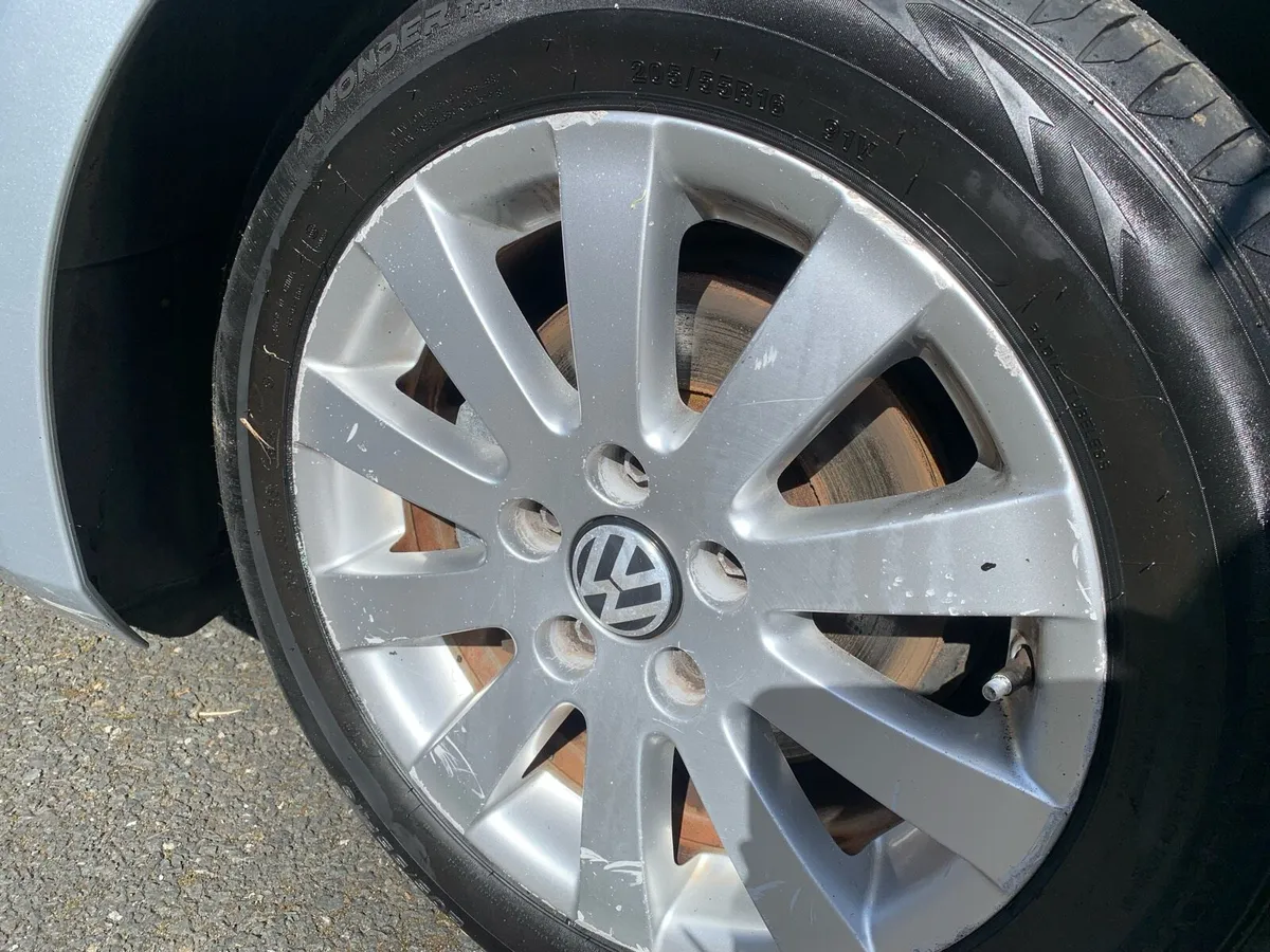 Volkswagen Golf 1.4 TSI Match Automatic - Image 2