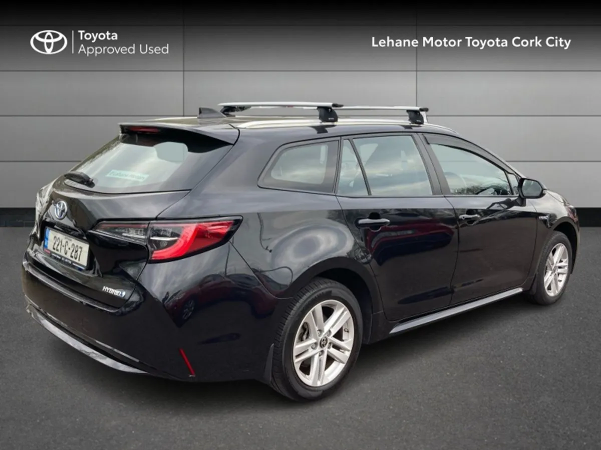Toyota Corolla HYB 1.8 Luna T TS 4DR Auto - Image 2
