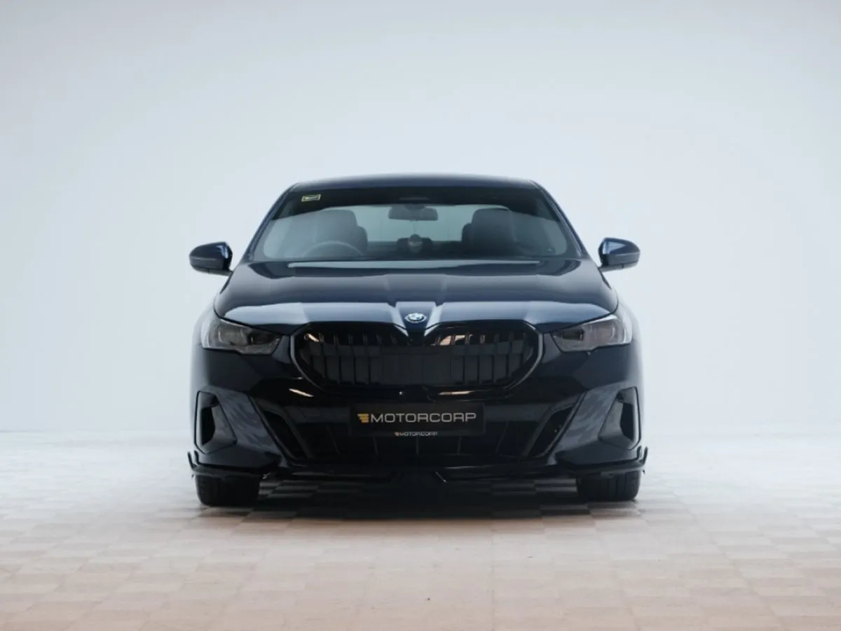 BMW 5 Series 530E M Sport - Image 2