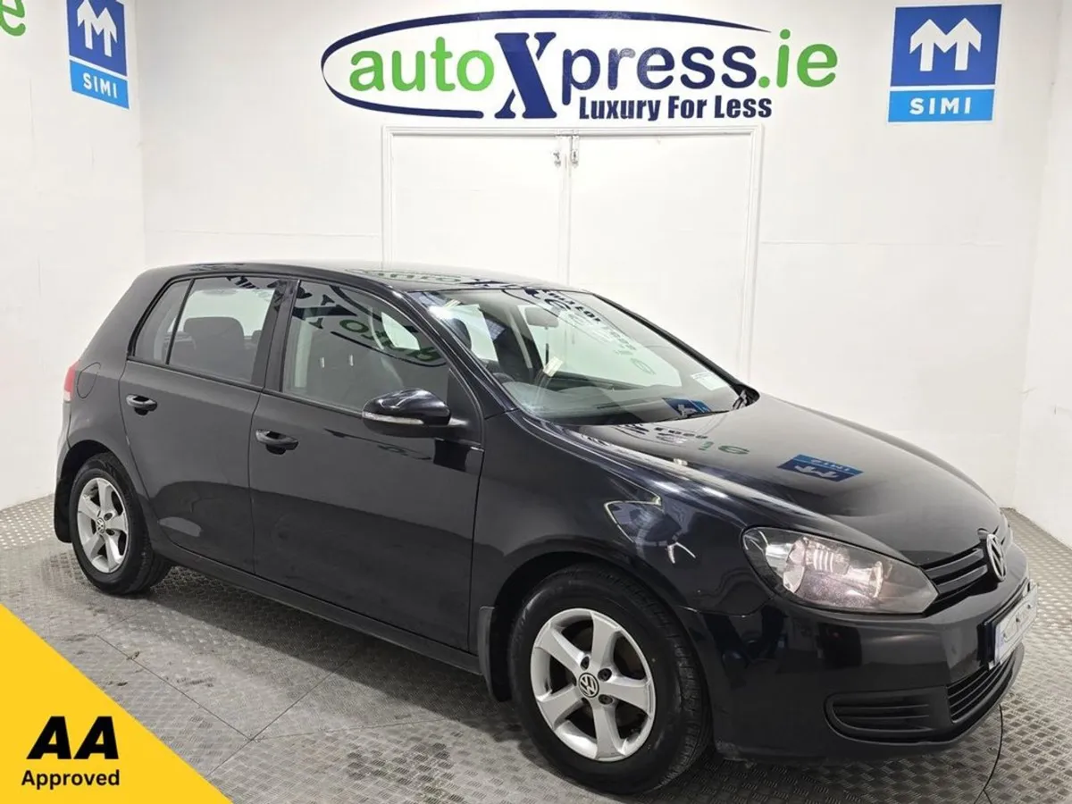 Volkswagen Golf 1.6 TDI S 105PS 5DR - Image 1