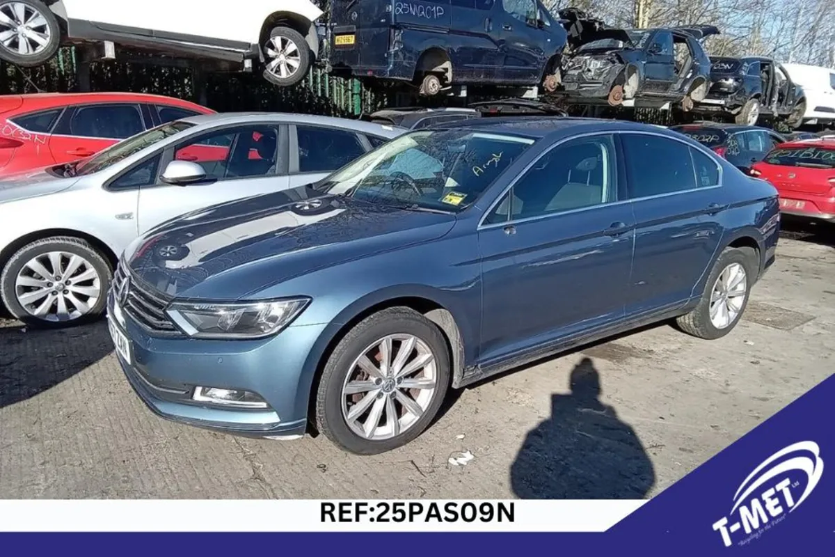 2017 VOLKSWAGEN PASSAT BREAKING FOR PARTS - Image 1