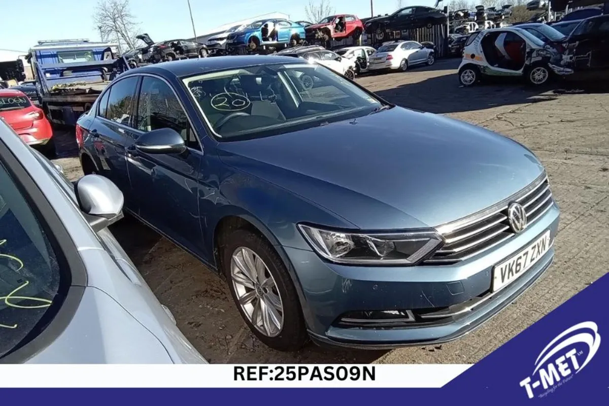 2017 VOLKSWAGEN PASSAT BREAKING FOR PARTS - Image 3