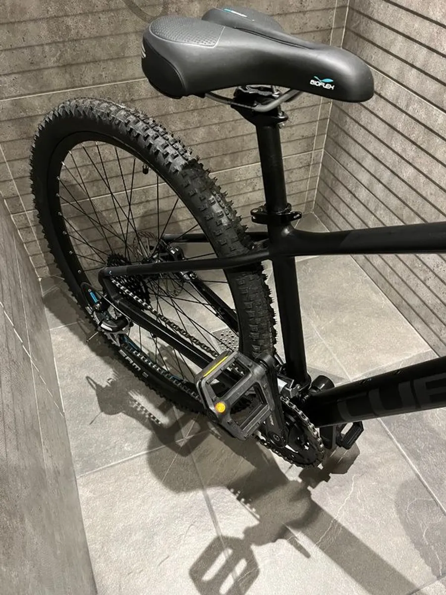 Cube Aim Race Bike Unused Gift - Image 3