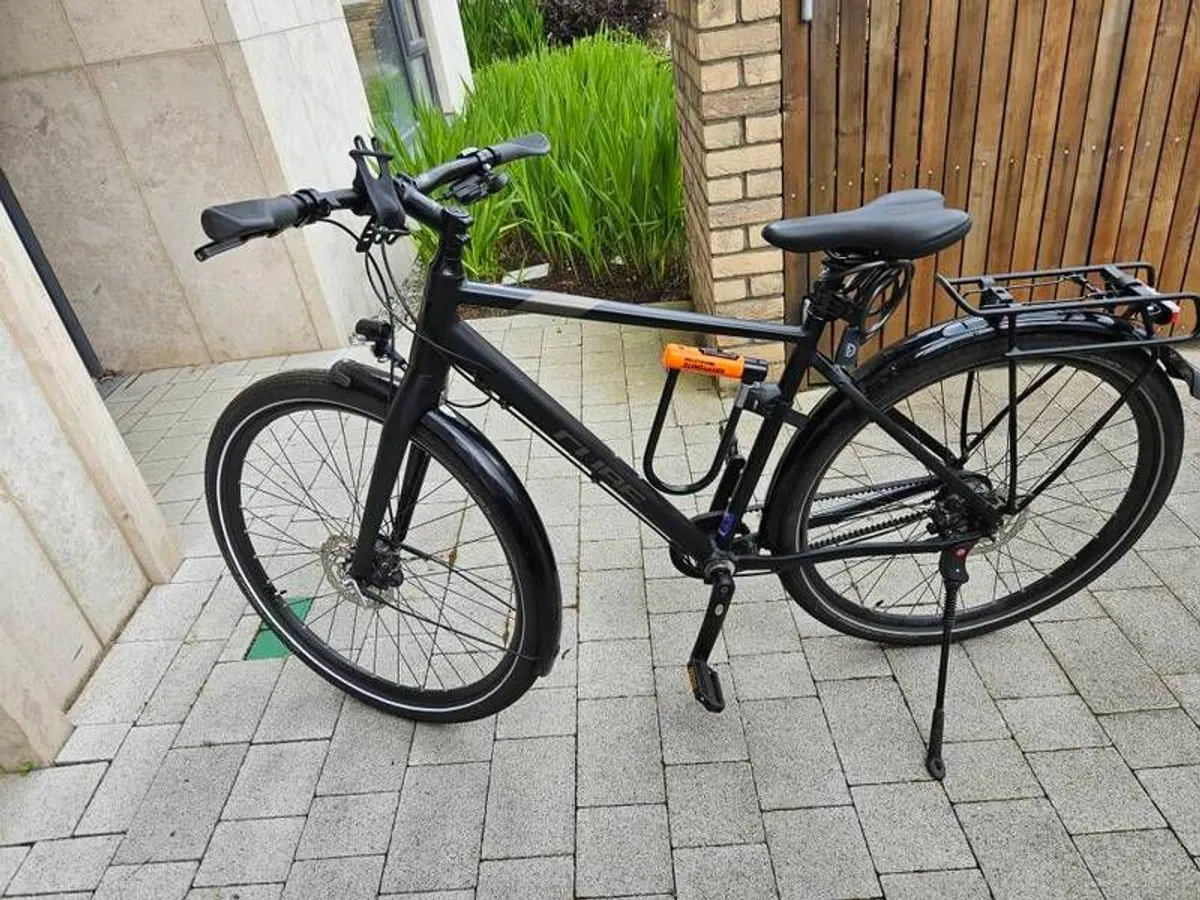 Cube Travel Pro Hybrid Bicycle - Image 1