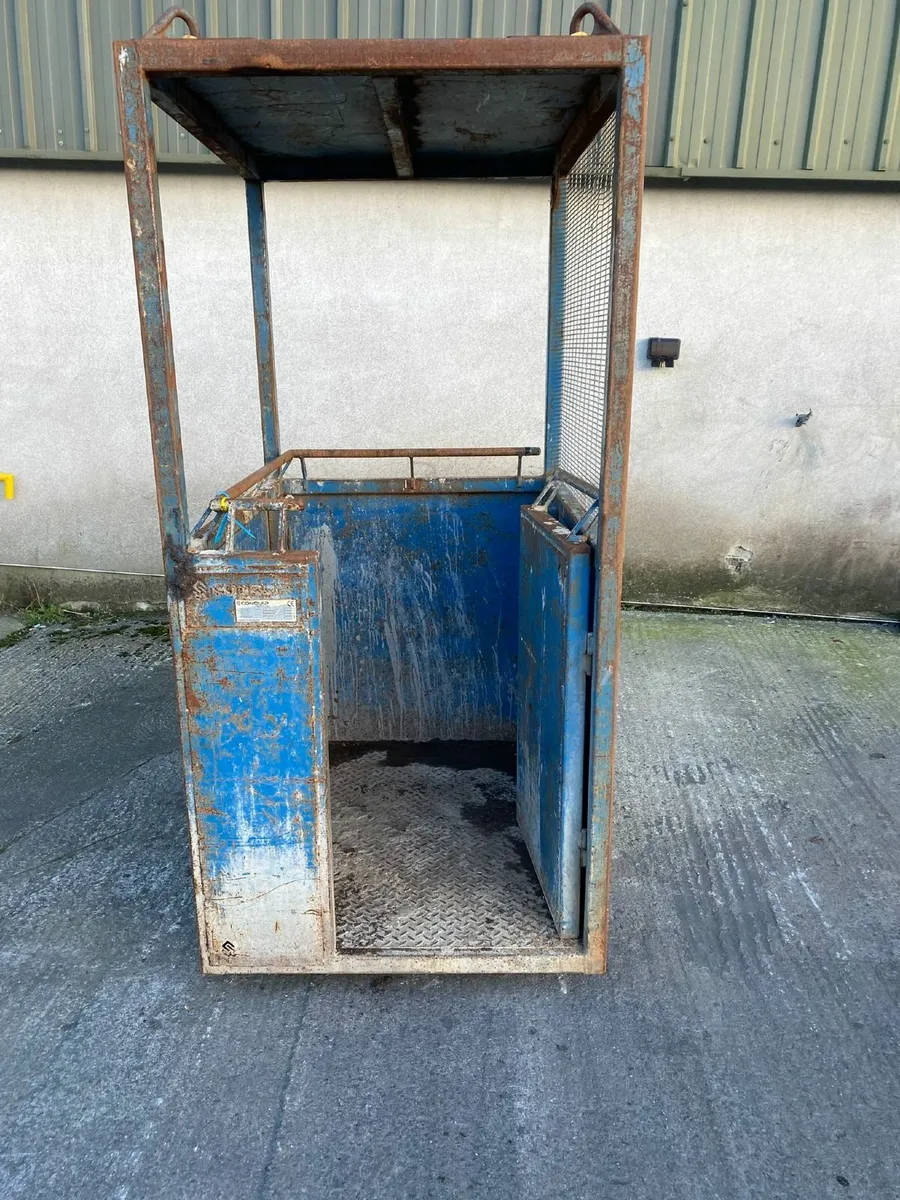 Man Lift Basket - Image 4