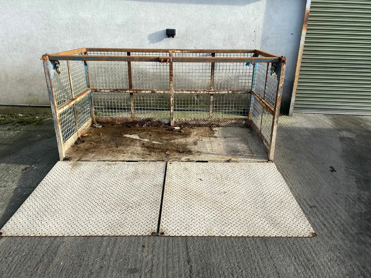 Goods Basket - Image 1