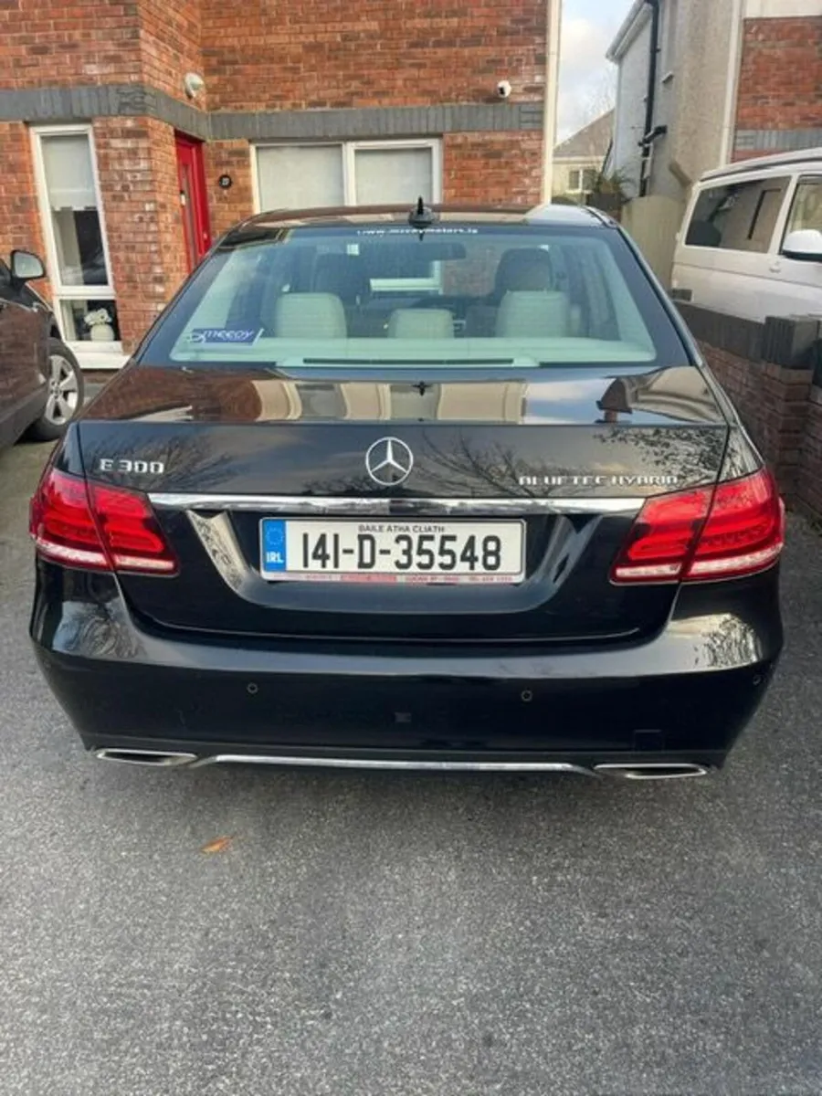 Mercedes-Benz E-Class 2014 - Image 1