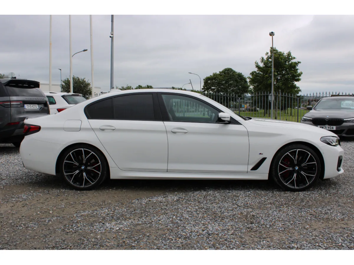 BMW 5-Series 520D M SPORT MHEV 4DR Auto *Pro Pack* - Image 4