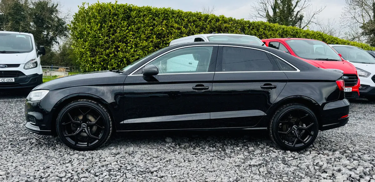 Audi A3 2016 SALOON 1.6 TDI 110 SLINE STYLING - Image 4