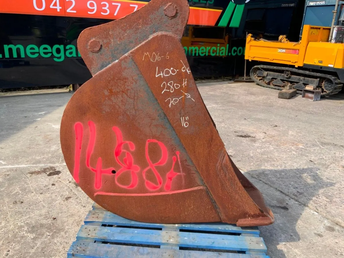 16" DIGGING BUCKET........70mm PINS.........1488a - Image 2