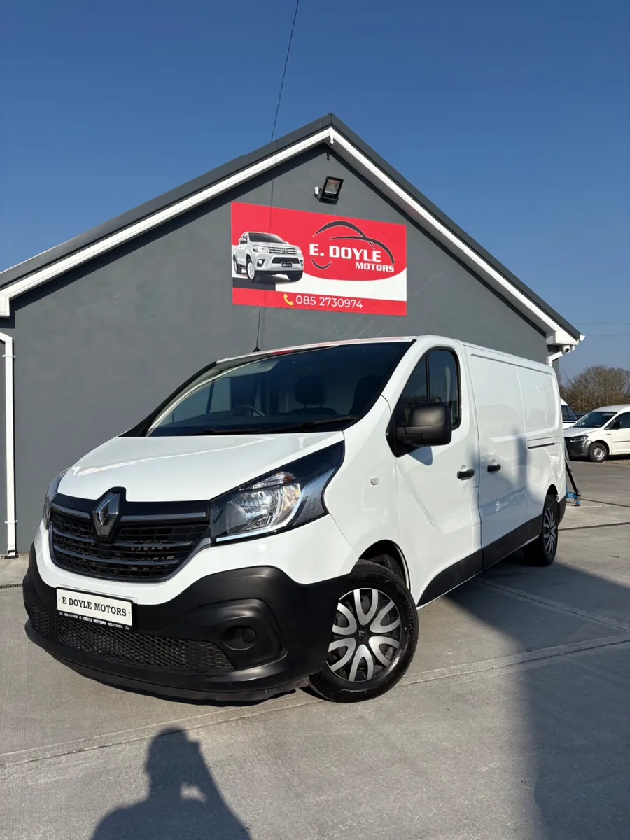 Renault Trafic 2021 - Image 2